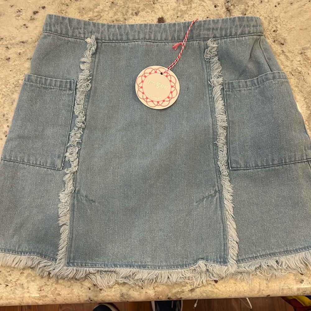 New Umgee size small denim fray skirt